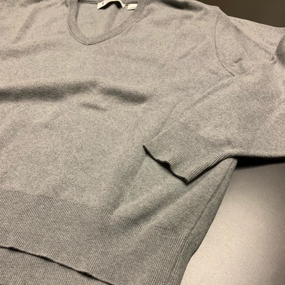 V-Neck Sweater Gray 100% Cotton Made in USA Large - Picture 3 of 5